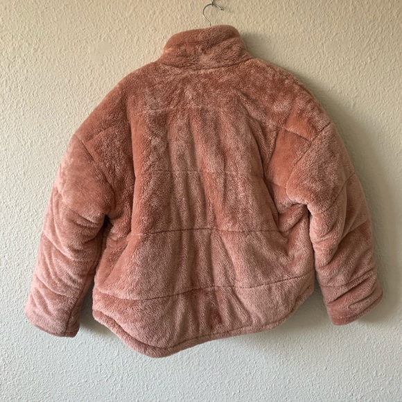 Blush Faux Fur Coat - Picture 4 of 6